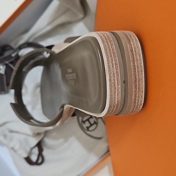 Hermes Oran Sandals - Picture 8 of 10